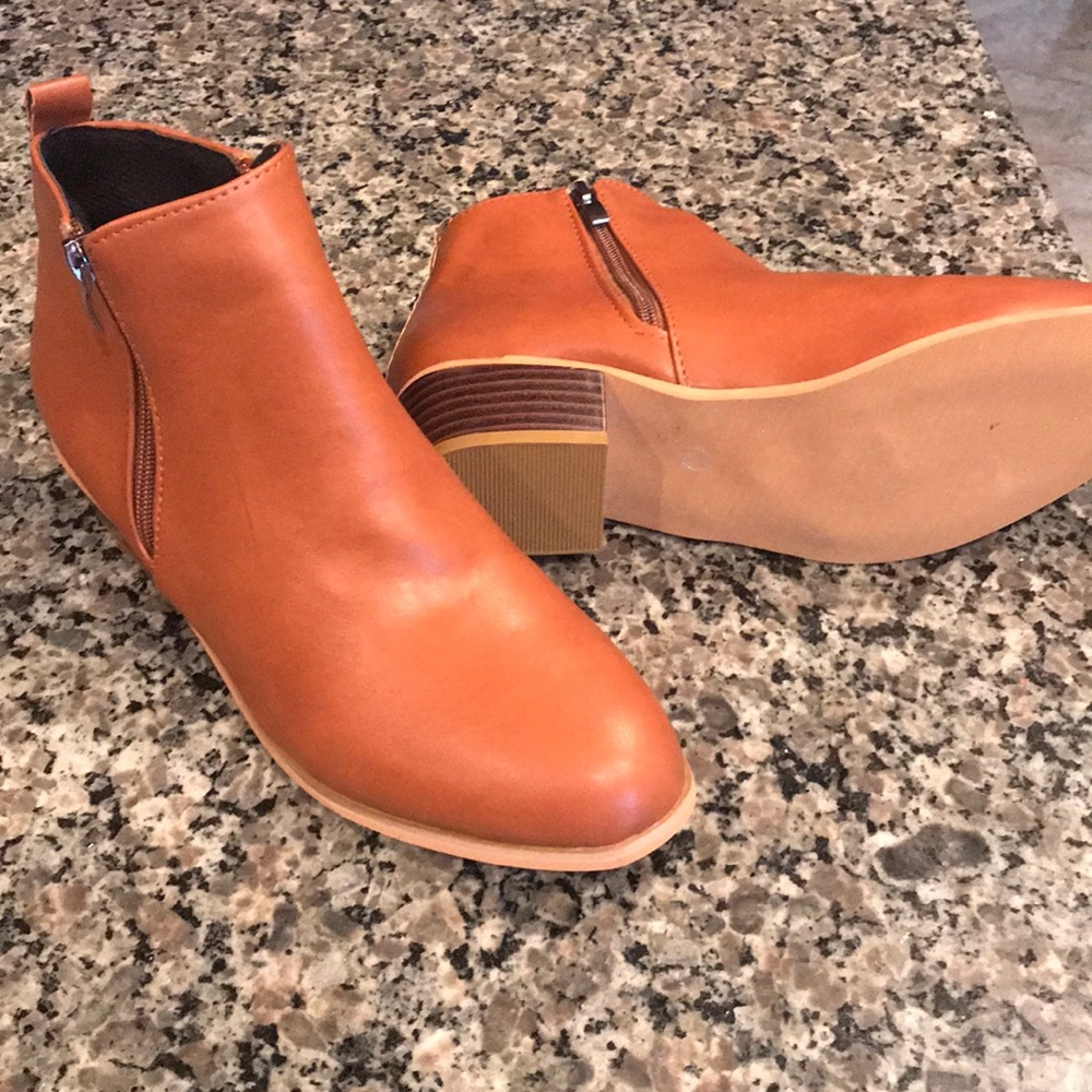 Women’s shoes